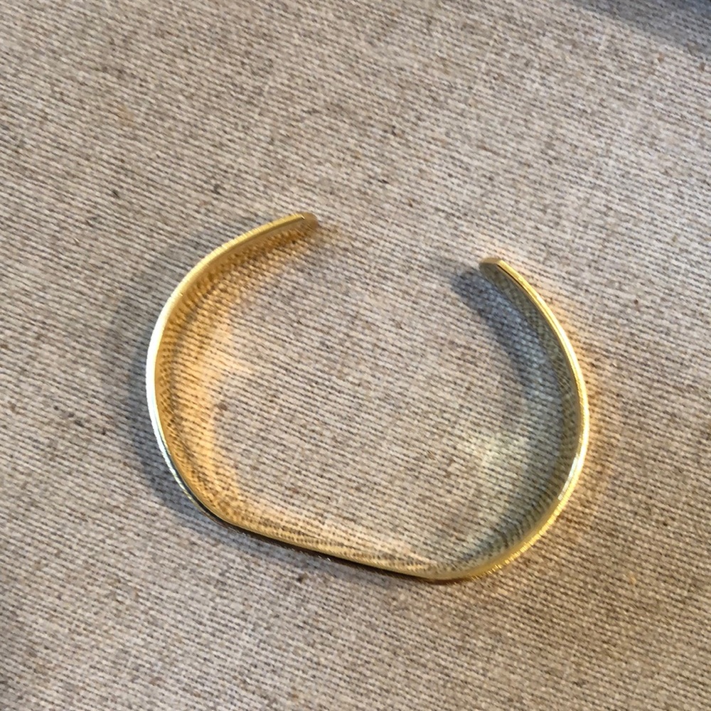 Cuff - Picture 2 of 4